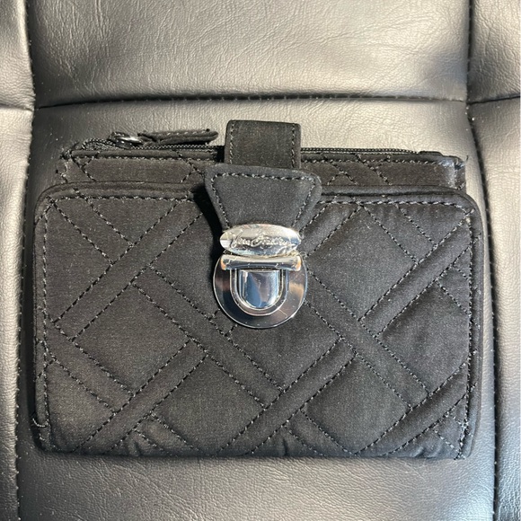 Vera Bradley wallet - Picture 1 of 2